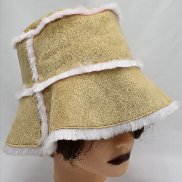Gymboree Other - Y2K vintage Gymboree beige faux suede & pink fur lined bucket hat for girls XL
